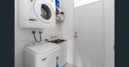 23/186 Lake Street, Cairns North, Qld 4870 - Photo 4