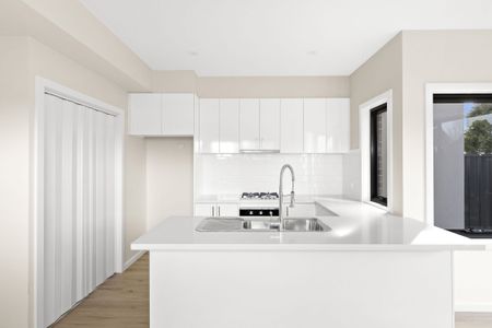 Like New & Ready to call HOME! - Photo 4