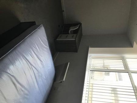 4 bedroom flat share to rent - Photo 4