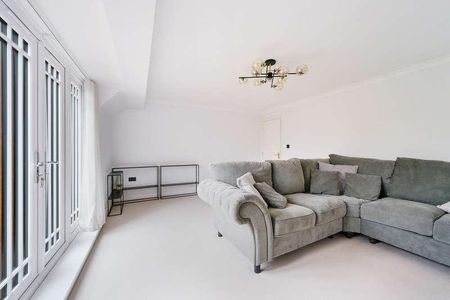 Tepestede Court, CR5 - Photo 3