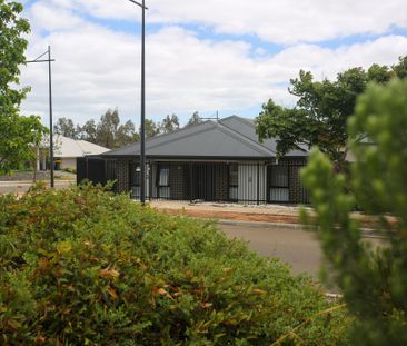 Stunning 3-Bedroom Home with Two Spacious Living Areas in Blakeview - Photo 1