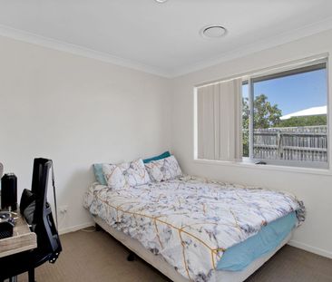 Spacious Family Home – Walk to Bucasia Beach! - Photo 6