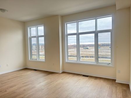 For Lease - 11389 Leslie Street, Richmond Hill, Ontario - Photo 4