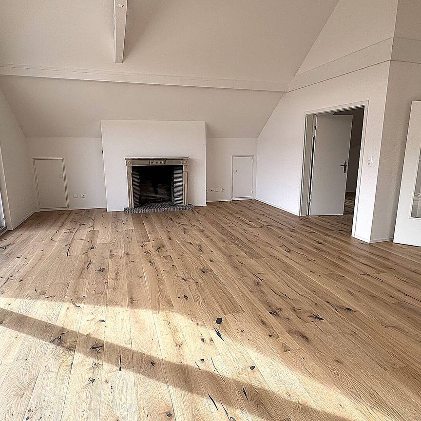 Exklusive, frisch sanierte 6.5-Zimmer-Attikawohnung in Bottighofen – Wohnen auf höchstem Niveau! - Foto 1