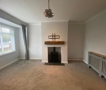 4 bedroom semi-detached house to rent - Photo 2