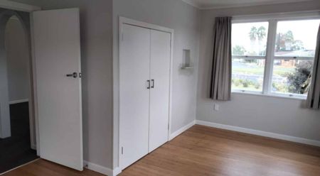 FRESH CLEAN AND LIGHT HOME - Photo 4