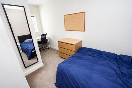 6 bedroom house to rent - Photo 4