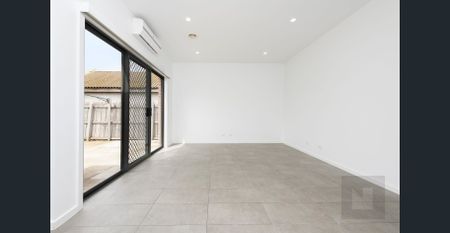 Well Positioned and Convenient! - Photo 2