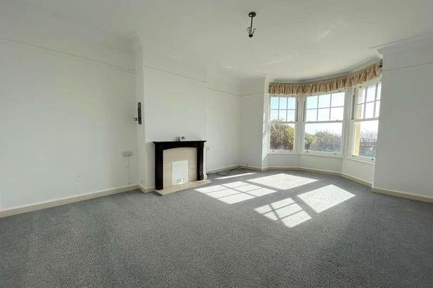Greenhill, DT4 - Photo 1