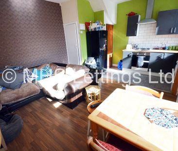 3 Bedroom End Terraced House for rent in Royal Park View - Photo 3