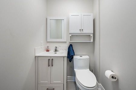 For Lease - 2 Grace Crescent, Barrie, Ontario - Photo 5