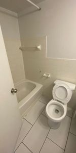 3 ET DEMI LIBRE IMMÉDIATEMENT - Photo 3