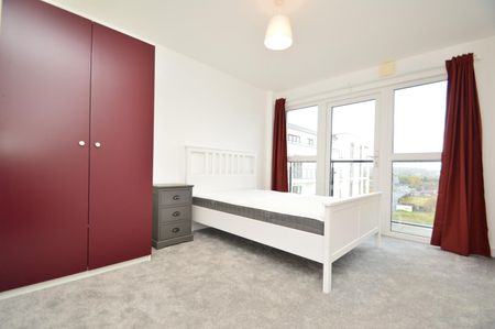 Apt 14 The Sandford Building 21 Bridge End, Belfast, BT5 4AW - Photo 2