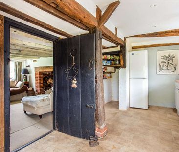 Character cottage situated in sought after village - Photo 5