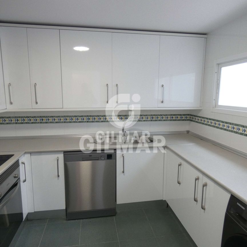 Chalet Adosado en alquiler en Conil de la Frontera – Cádiz | Gilmar - Photo 1