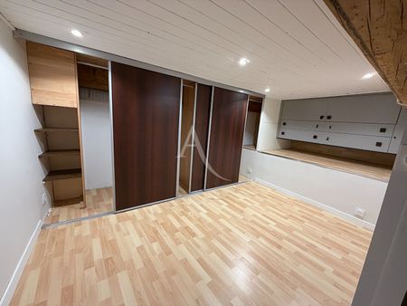 Location Appartement 3 pièces 75m² - Photo 2