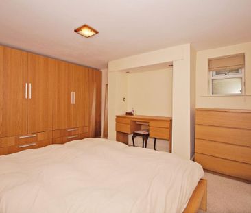 1 bedroom ground floor flat to rent - Photo 4