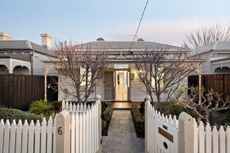 6 Bowen Street, Hawthorn VIC 3122 - House For Rent | Domain - Photo 2