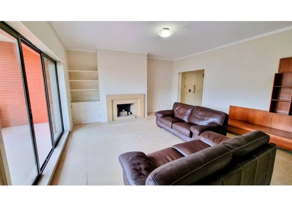 Apartamento T5 em Lisboa