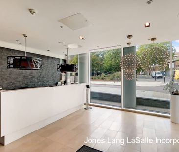 Residence Tower, Woodberry Grove, N4 - Photo 2