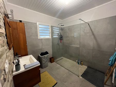 Location Maison 3 pièces 127m² ST LOUIS 97450 - Photo 5