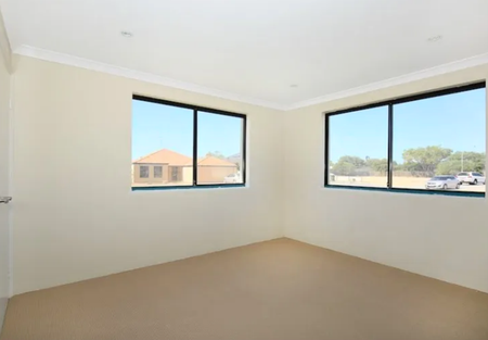 99 Oakleigh Drive, Erskine WA 6210 - House For Rent | Domain - Photo 5