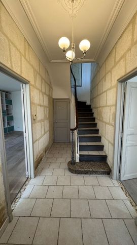 SALON DE PROVENCE - Maison type 5 - Photo 5