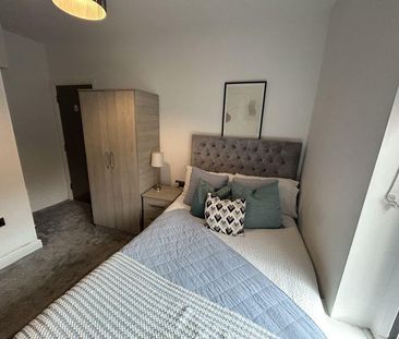 1 bedroom in a house share to rent - Photo 5