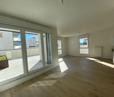 Location Appartement 3 pièces 66m² MONT ST AIGNAN 76130 - Photo 1