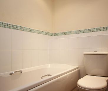 2 bedroom duplex to rent - Photo 2