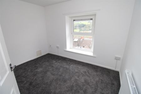 House - Terraced For Rent Ty'r Felin Street, Mountain Ash - Photo 5