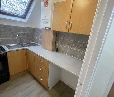 Studio Flat, Bennett Road, M8 - Photo 3