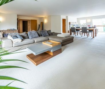 3 bedroom flat to rent - Photo 6
