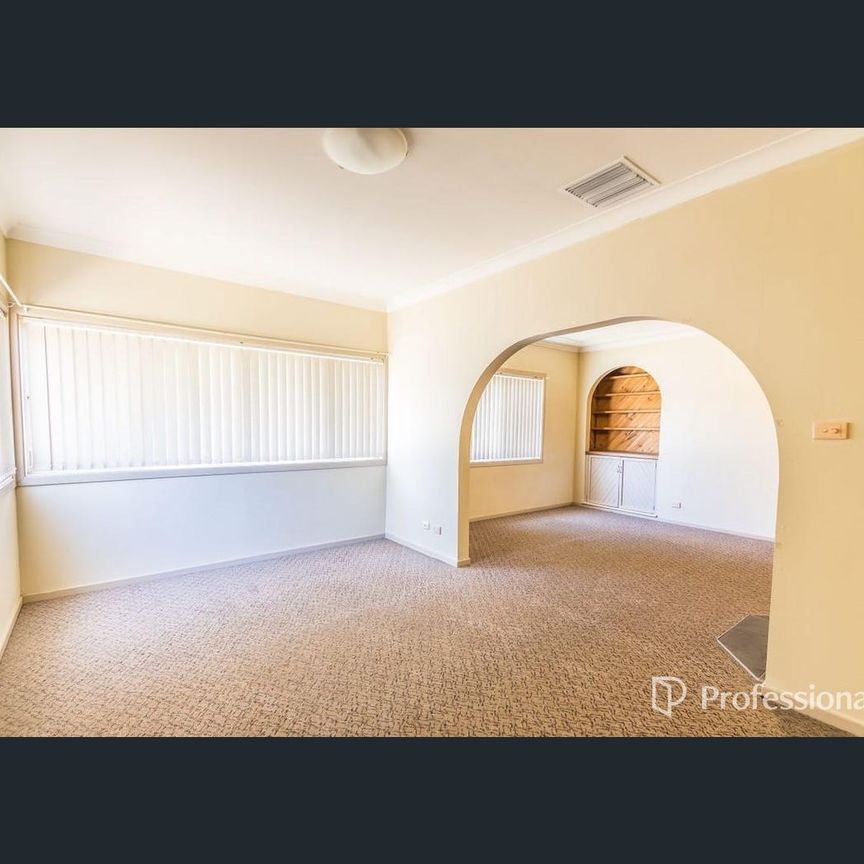 2 Melrose Street, South Tamworth, NSW 2340 - Photo 1