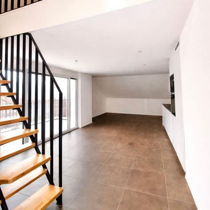 3.5 Zimmer, 148 m², 2. Stock - Photo 1