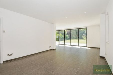 Baron's Hurst, Epsom, KT18 - Photo 4