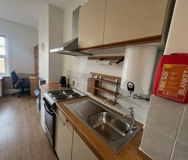 Studio to rent - Photo 4