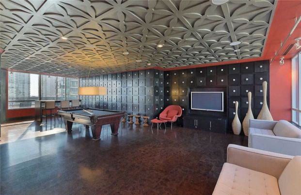 For Lease - 20 Blue Jays Way Unit# 909, Toronto, Ontario - Photo 1