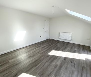 Albert Road, Southsea - Photo 2