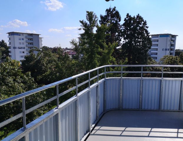 modernisiertes Objekt, ohne Aufzug - Photo 1
