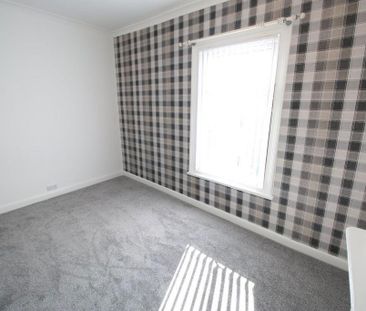2 bedroom house to rent - Photo 3