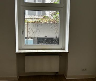 Erdgeschosswohnung im charmanten Altbau - Foto 5