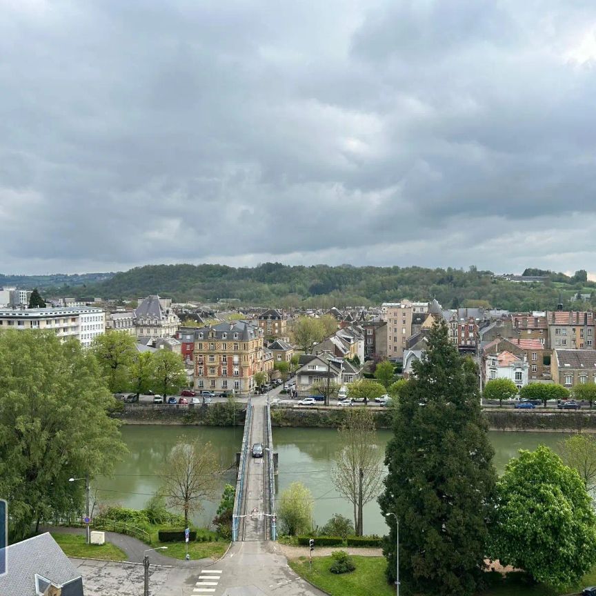 Appartement à louer 4 pièces 81.01m² - Photo 1