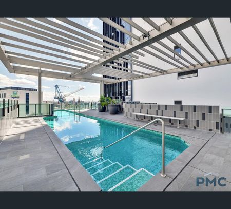 902/107-109 Astor Terrace, Spring Hill, Qld 4000 - Photo 4