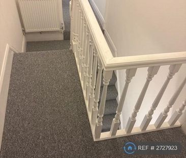 2 bedroom maisonette to rent - Photo 6