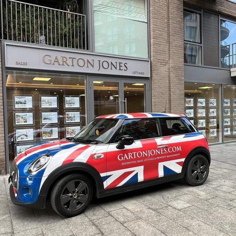 3 bedroom flat to rent - Photo 1