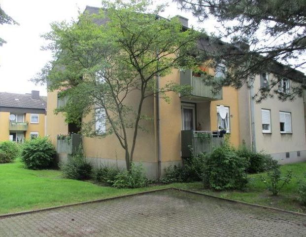 Erdgeschosswohnung mit 2,5 Zimmern und Balkon (WBS) - Photo 1