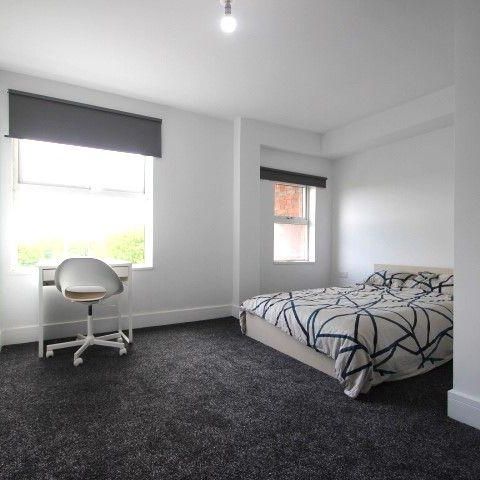 1 bedroom in a house share to rent - Photo 1
