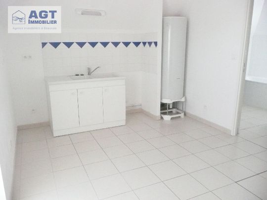Location Appartement 1 pièce 27m² BEAUVAIS 60000 - Photo 1