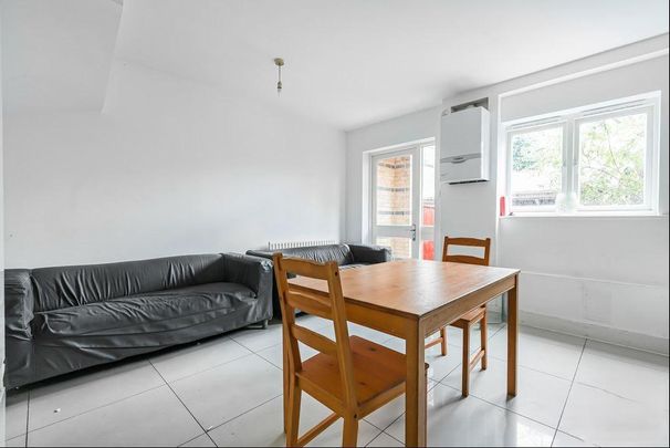5 bedroom terraced house to rent - Photo 1